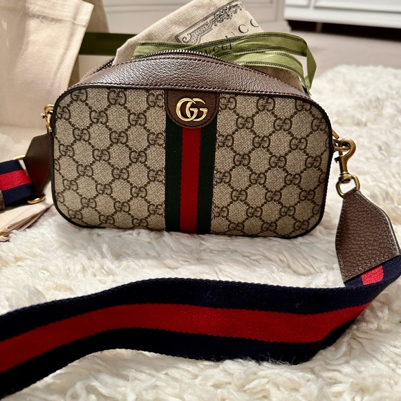 Gucci Handbags - Gucci handbag  real